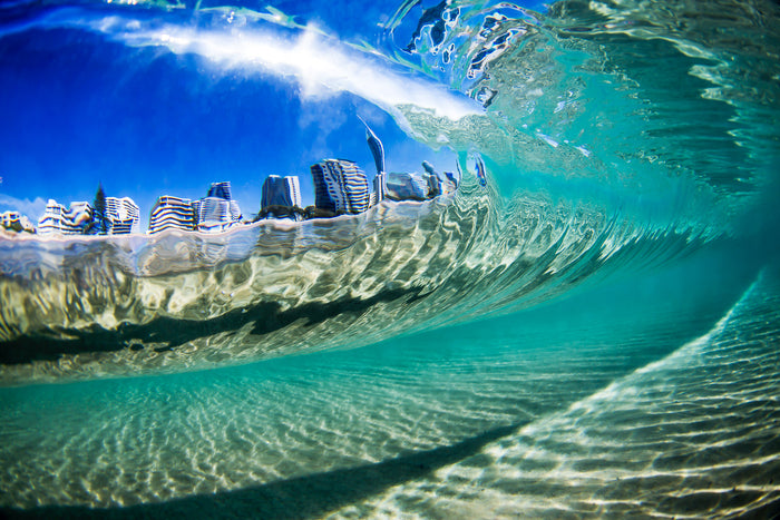 1905-Underwater-Wave-Surfers-Paradise