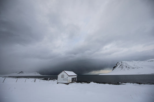 2561-Hut-Iceland