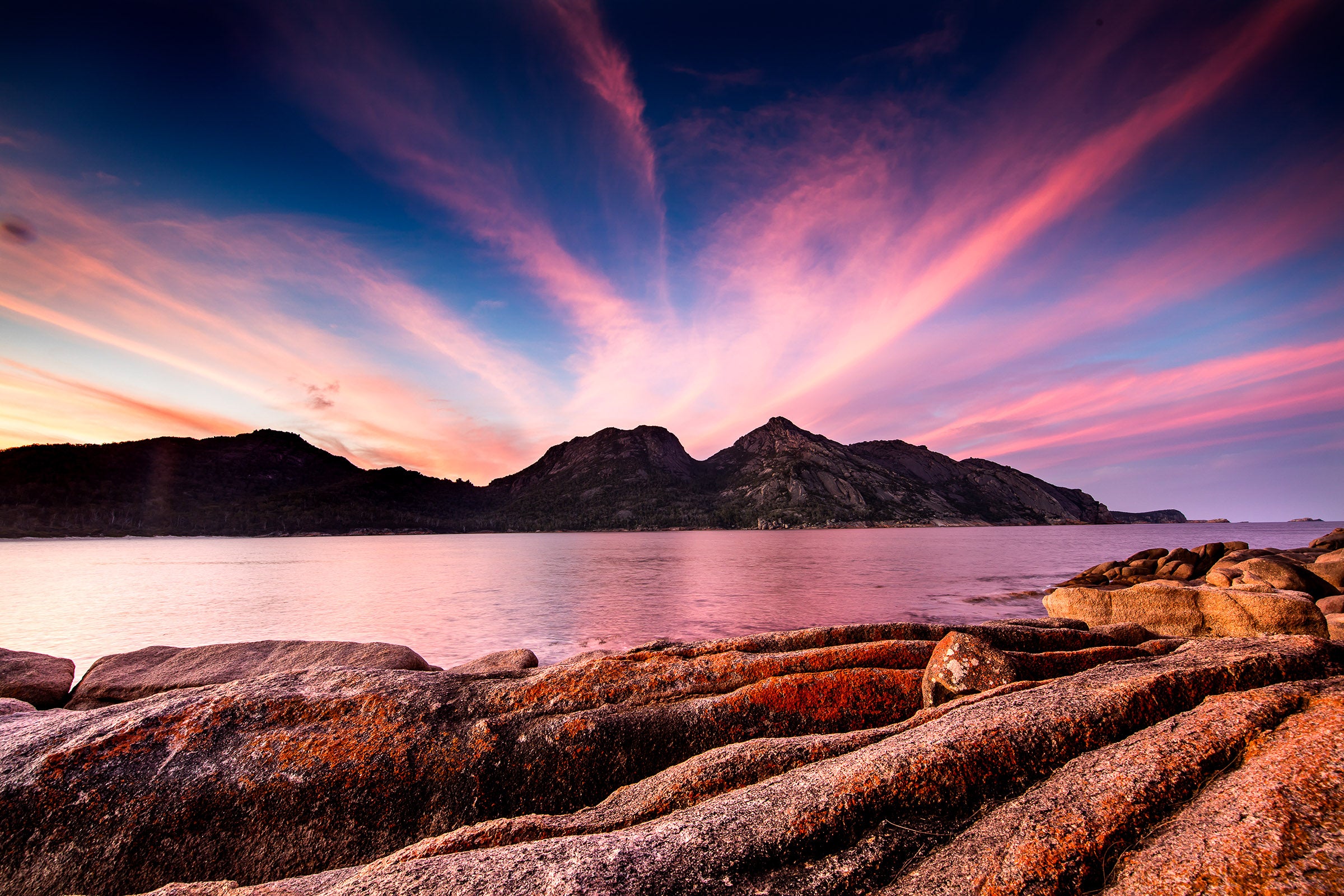 2681-Wineglass-Bay-Tasmania