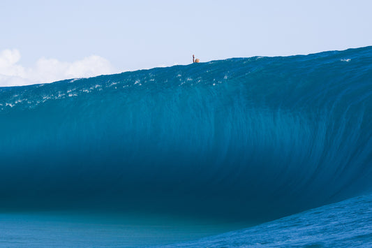 Teahupo’o Tahiti French Polynesia, deep blue ocean wave rolling across reef, surf photography – Sean Scott Photography