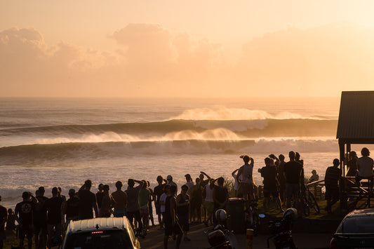 Australia coastline, silhouettes of people at sunset overlooking ocean, landscape photography – Sean Scott Photography