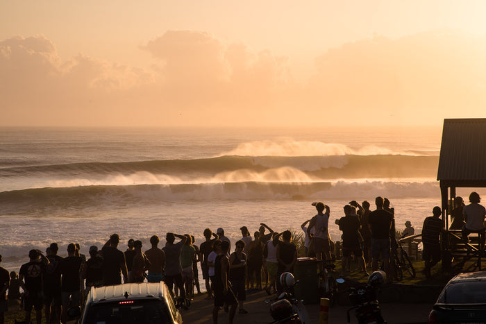 Australia coastline, silhouettes of people at sunset overlooking ocean, landscape photography – Sean Scott Photography