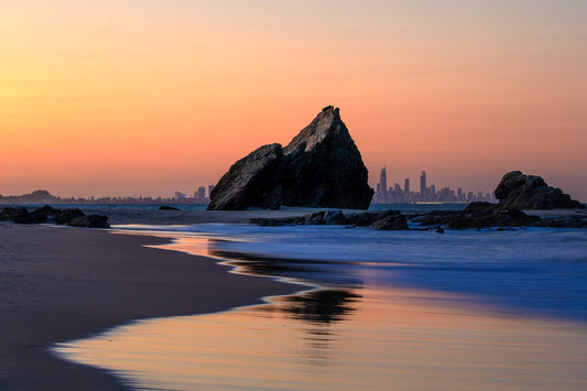 Australia coastline, calm ocean at sunset with soft pastel sky, landscape photography – Sean Scott Photography