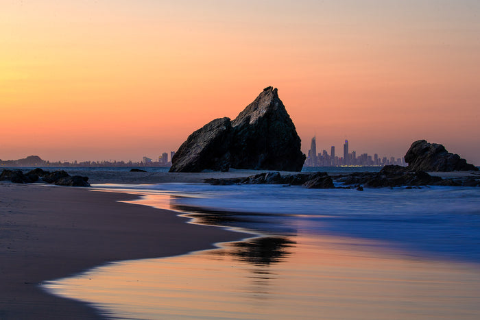 Australia coastline, calm ocean at sunset with soft pastel sky, landscape photography – Sean Scott Photography