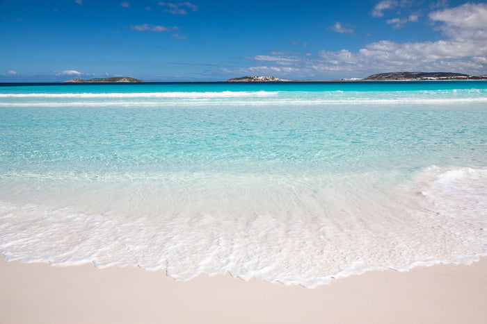 Western Australia coastline, white sand beach and clear blue ocean water, photography – Sean Scott Photography