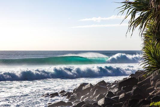 Burleigh Heads Gold Coast Australia, rolling waves breaking along the beach, landscape photography – Sean Scott Photography